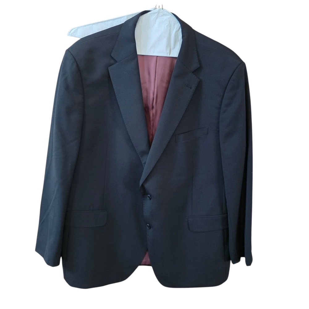Giles & Jasper Men’s Classic Two-Button Blazer